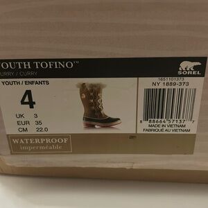Sorel kid winter boots